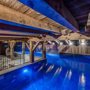 & Le 3* Val-dʼIsère